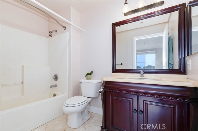 Detail Gallery Image 14 of 28 For 109 N 4th St #303,  Alhambra,  CA 91801 - 2 Beds | 2 Baths