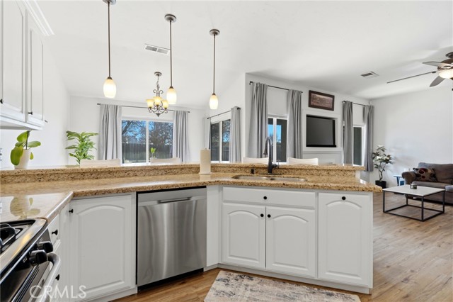 Detail Gallery Image 23 of 51 For 865 Avalon Dr, Lemoore,  CA 93245 - 5 Beds | 2 Baths