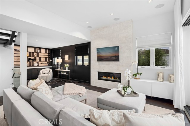 3731 5th Avenue, Corona del Mar CA: https://media.crmls.org/medias/9e6432d9-31f0-47dd-b7ea-36d14a71294c.jpg