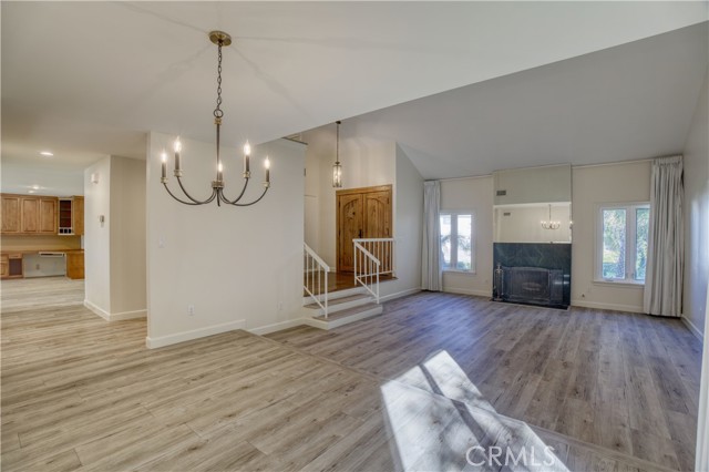 Detail Gallery Image 25 of 29 For 19946 Turnberry, Tarzana,  CA 91356 - 4 Beds | 2/1 Baths