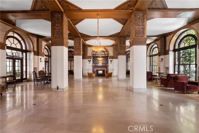 455 E Ocean Boulevard, Long Beach CA: https://media.crmls.org/medias/9e649bbe-9192-4418-abc6-b713f1bce84c.jpg
