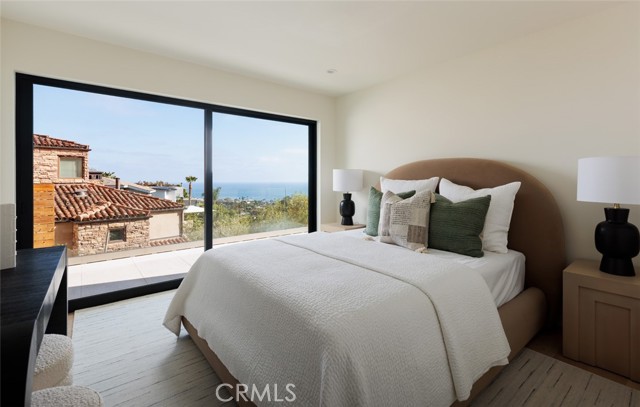 1105 Skyline Drive, Laguna Beach CA: https://media.crmls.org/medias/9e64e45a-20db-4f71-a2e3-0f42d11ec07e.jpg
