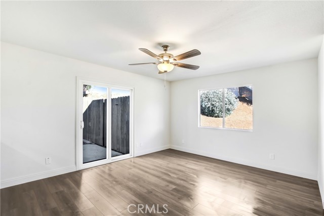 Detail Gallery Image 11 of 16 For 378 Loyola Ct, Hemet,  CA 92544 - 3 Beds | 2 Baths