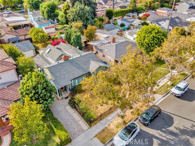 Detail Gallery Image 1 of 27 For 435 S Mariposa St, Burbank,  CA 91506 - 2 Beds | 2 Baths