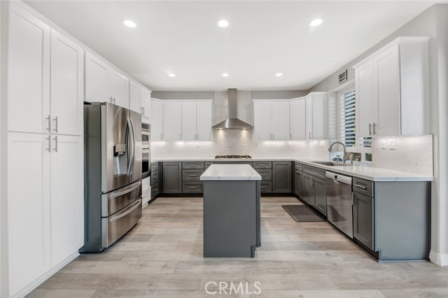 11226 Ravenna Lane, Porter Ranch CA: https://media.crmls.org/medias/9e667b7b-6478-4f96-b400-4d0dc1b5ba27.jpg