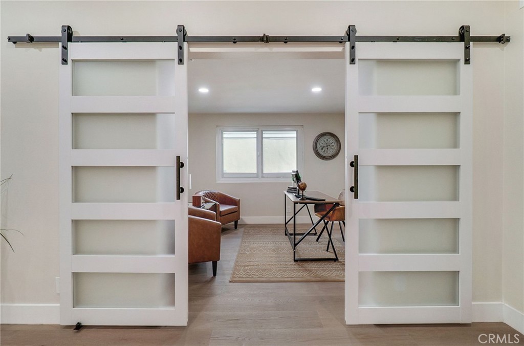 MLS #OC25260184 image #14