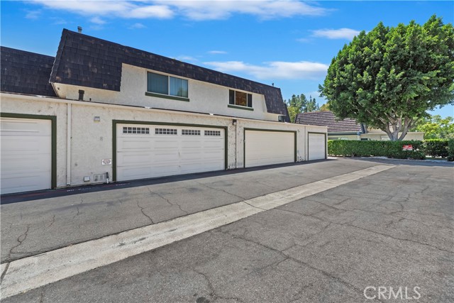419 N Alice Way, Anaheim CA: https://media.crmls.org/medias/9e6751b0-9512-4ead-aa93-5f96fd39bfaf.jpg