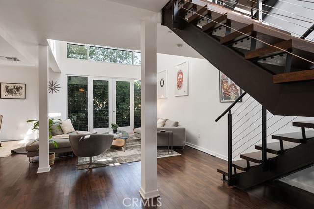 4111 W Sunset Boulevard, Los Angeles CA: https://media.crmls.org/medias/9e67b2b0-932a-40ef-a10e-10e862acd425.jpg