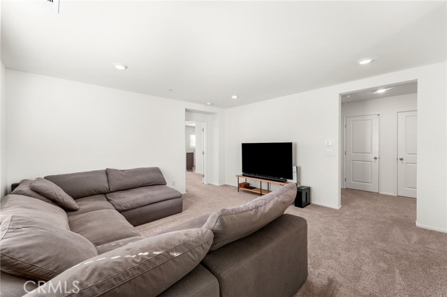 Detail Gallery Image 25 of 46 For 30555 Draco, Winchester,  CA 92596 - 5 Beds | 3 Baths