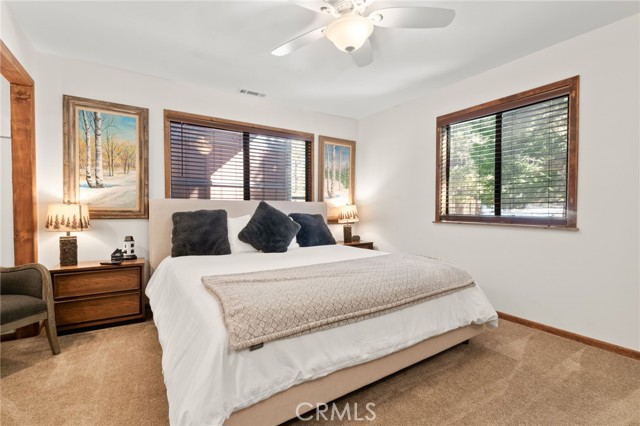 Detail Gallery Image 14 of 41 For 43178 Sheephorn Rd, Big Bear Lake,  CA 92315 - 3 Beds | 2 Baths