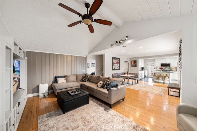 Detail Gallery Image 15 of 52 For 3805 W 180th Place, Torrance,  CA 90504 - 4 Beds | 3 Baths