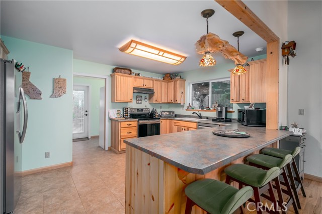 14274 Regina Way, Cobb CA: https://media.crmls.org/medias/9e69559e-7c99-448b-9e74-de63b28c1bbc.jpg