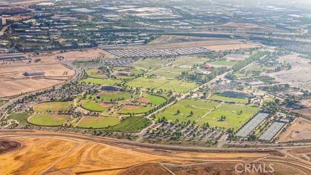 536 Cultivate, Irvine CA: https://media.crmls.org/medias/9e697eb0-fb59-471e-815a-a231dbff439c.jpg