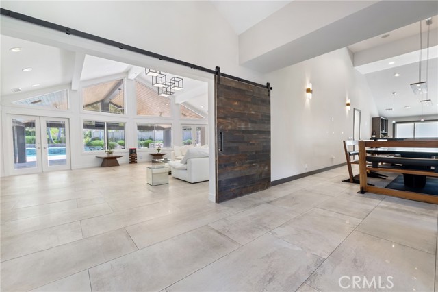 Detail Gallery Image 22 of 75 For 10372 Crawford Canyon Rd, North Tustin,  CA 92705 - 5 Beds | 6/1 Baths