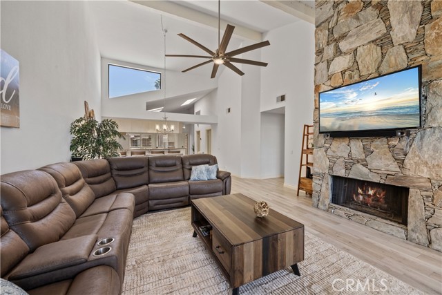 Detail Gallery Image 9 of 37 For 324 Sundance Cir, Palm Desert,  CA 92211 - 2 Beds | 2/1 Baths