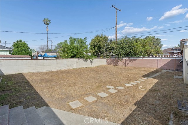 Detail Gallery Image 13 of 18 For 1613 E Ezmirlian, Compton,  CA 90221 - 3 Beds | 1 Baths