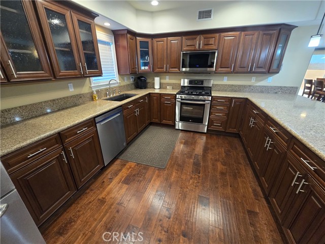 Detail Gallery Image 9 of 39 For 249 Loyola Rd, Costa Mesa,  CA 92626 - 4 Beds | 2 Baths