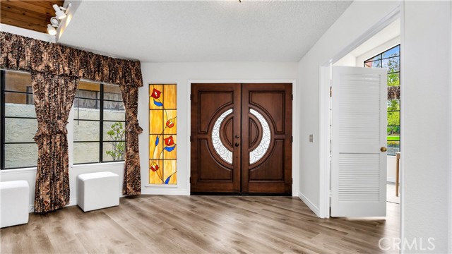 54 Falcon Ridge Drive, Pomona CA: https://media.crmls.org/medias/9e6c0f7c-fa81-4a43-8cc0-604ffe144959.jpg