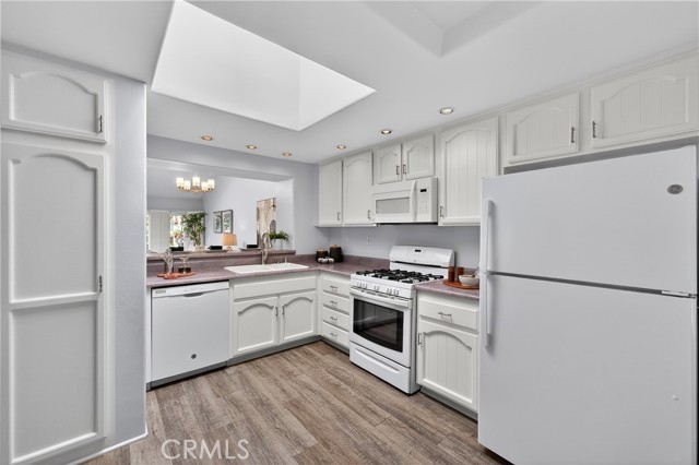 Detail Gallery Image 14 of 56 For 11 Park Vista, Irvine,  CA 92604 - 3 Beds | 2 Baths