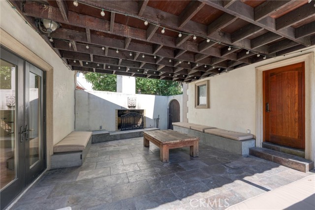 11159 La Maida Street, North Hollywood CA: https://media.crmls.org/medias/9e6cfc8b-6e59-4eaa-a488-0f519bdffc11.jpg