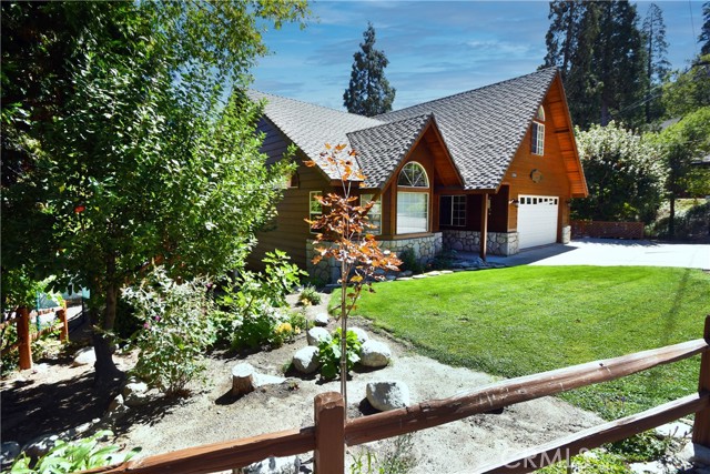 Detail Gallery Image 2 of 72 For 27547 W Shore Rd, Lake Arrowhead,  CA 92352 - 3 Beds | 3/1 Baths