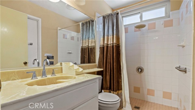 Detail Gallery Image 16 of 33 For 10847 Spyglass Dr, Rancho Cucamonga,  CA 91730 - 4 Beds | 3 Baths