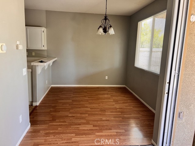 Detail Gallery Image 8 of 36 For 2219 Jornada Dr, Perris,  CA 92571 - 5 Beds | 2/1 Baths