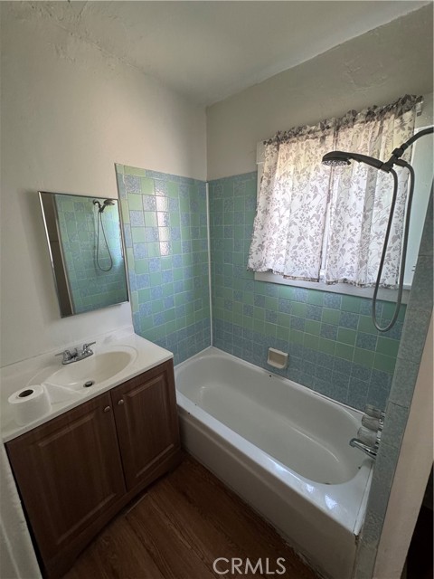 Detail Gallery Image 9 of 15 For 1107 Mahanna Ave, Long Beach,  CA 90813 - – Beds | – Baths