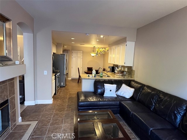 11 Brindisi, Mission Viejo CA: https://media.crmls.org/medias/9e6f311b-715c-428d-bba0-dbebcf5f38e8.jpg