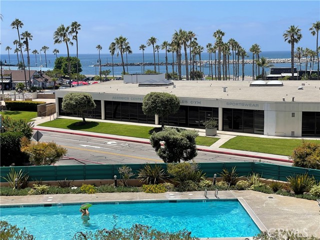 110 The Village, Redondo Beach, California 90277, 2 Bedrooms Bedrooms, ,2 BathroomsBathrooms,Residential,Sold,The Village,PV23146862