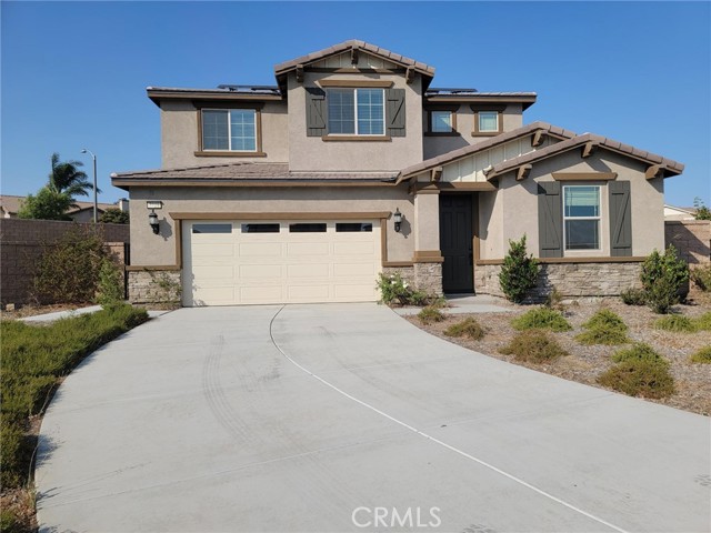 7721 Arosia Drive Fontana, California Beautiful new build in 2018 by Pulte Home on a huge cul de sac land. As you enter the front door, you will be greeted with gorgeous wooden flooring throughout the house. You have an open dining/living area and an open family/kitchen area on the first floor. There's a full bath with a bedroom and downstairs as well. Upstairs you will find a huge loft where you can entertain guests or just have another "retreat" for yourself. There's 3 bedrooms upstairs with a lovely Master suite. All stainless steel appliances are included in the sales, and Solar system is paid off. And no HOA for this property.