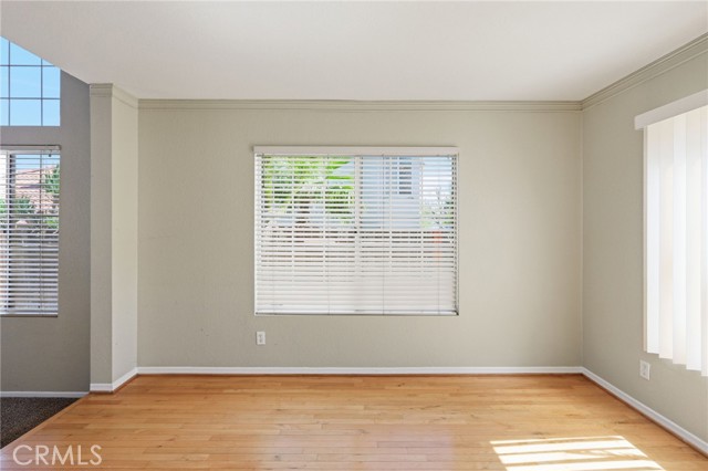 Detail Gallery Image 8 of 59 For 3152 Hampton, Palmdale,  CA 93551 - 3 Beds | 3 Baths