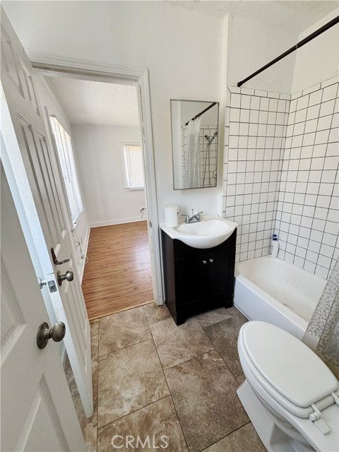 Detail Gallery Image 8 of 14 For 822 E 87th Pl, Los Angeles,  CA 90002 - – Beds | – Baths