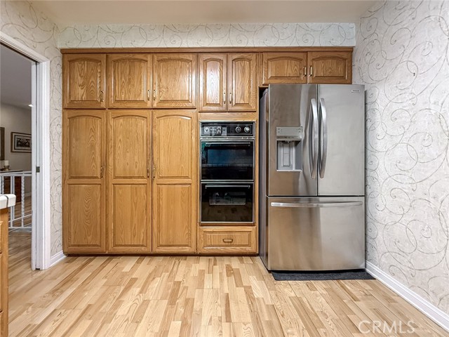 17508 Marilla Street photo 17