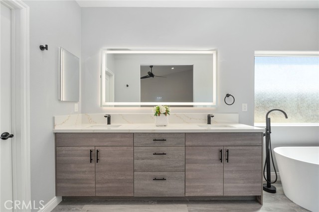 Detail Gallery Image 23 of 50 For 18756 Centennial St, Hesperia,  CA 92345 - 4 Beds | 3 Baths