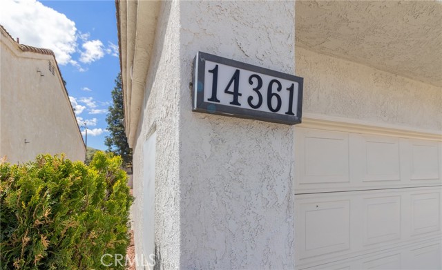 Detail Gallery Image 2 of 30 For 14361 El Contento Ave, Fontana,  CA 92337 - 2 Beds | 2 Baths