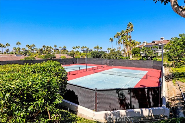 Detail Gallery Image 36 of 44 For 90 Ocean Vista, Newport Beach,  CA 92660 - 2 Beds | 2/1 Baths