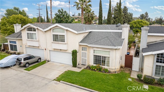 Detail Gallery Image 2 of 48 For 11965 Terra Bella St #17,  Sylmar,  CA 91342 - 3 Beds | 3 Baths
