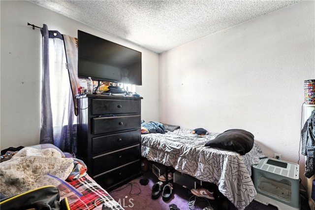 11394 Aqua Court, Fontana CA: https://media.crmls.org/medias/9e74d08f-bf5e-45d4-ba5c-536354dc2dae.jpg