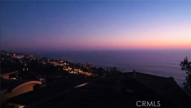 31422 Ceanothus Drive, Laguna Beach CA: https://media.crmls.org/medias/9e750987-ef79-4b2c-9aac-4f04599c69fe.jpg