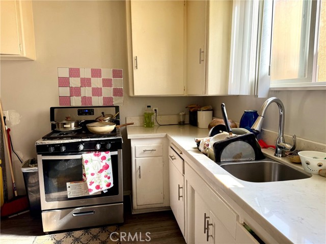 Detail Gallery Image 14 of 68 For 3936 Montclair, Los Angeles,  CA 90018 - – Beds | – Baths