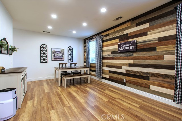 Image 5 of 24 For 29282 Castlewood