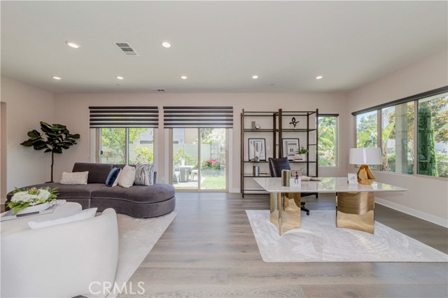 195 Stellar, Irvine CA: https://media.crmls.org/medias/9e7672df-7ae6-4228-9c7c-bbc1bb9348e5.jpg