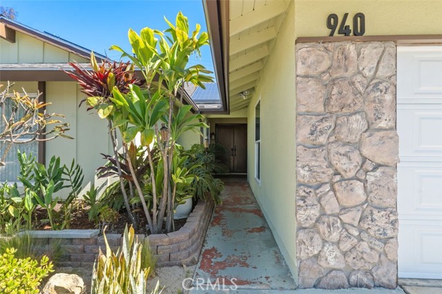 Detail Gallery Image 3 of 27 For 940 Cheyenne, Costa Mesa,  CA 92626 - 5 Beds | 2 Baths