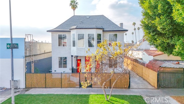 Detail Gallery Image 2 of 66 For 6207 S Figueroa St, Los Angeles,  CA 90003 - – Beds | – Baths