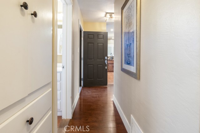 Detail Gallery Image 40 of 56 For 2425 Heather Ave, Long Beach,  CA 90815 - 3 Beds | 3 Baths