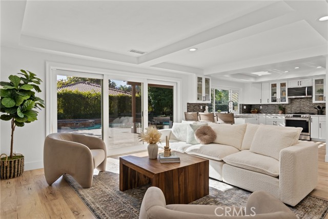 Detail Gallery Image 15 of 39 For 3944 Corte Cancion, Thousand Oaks,  CA 91360 - 4 Beds | 3 Baths