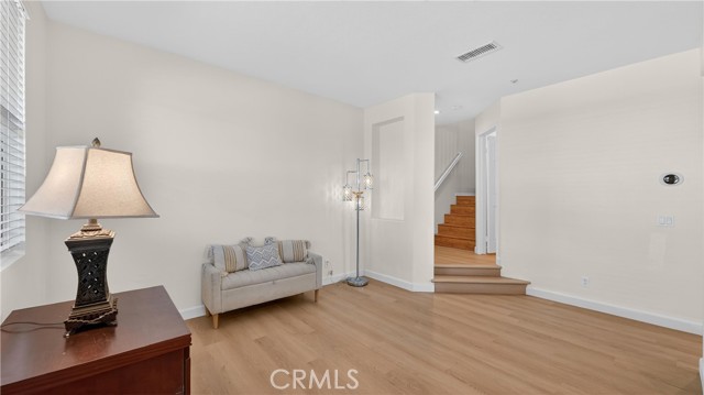 Detail Gallery Image 7 of 61 For 35 Garrison Loop, Ladera Ranch,  CA 92694 - 3 Beds | 2/1 Baths