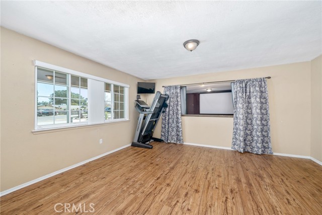 Detail Gallery Image 27 of 35 For 10816 Kern Ave, Hesperia,  CA 92345 - 3 Beds | 2 Baths