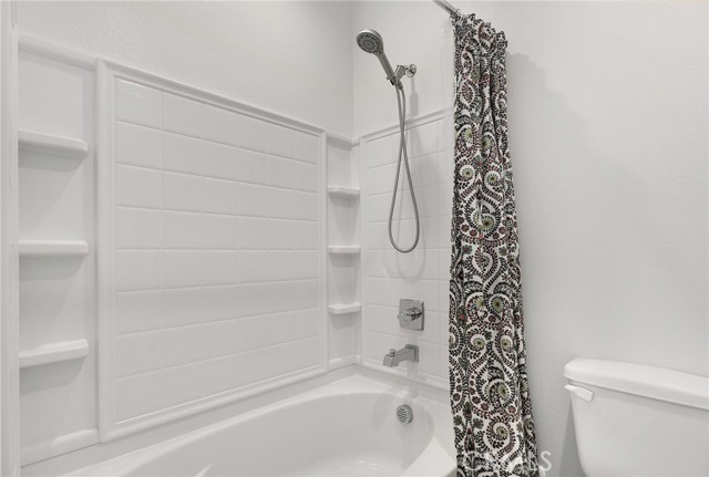 Detail Gallery Image 29 of 36 For 111 Red Brick Dr #1,  Simi Valley,  CA 93065 - 3 Beds | 2/1 Baths